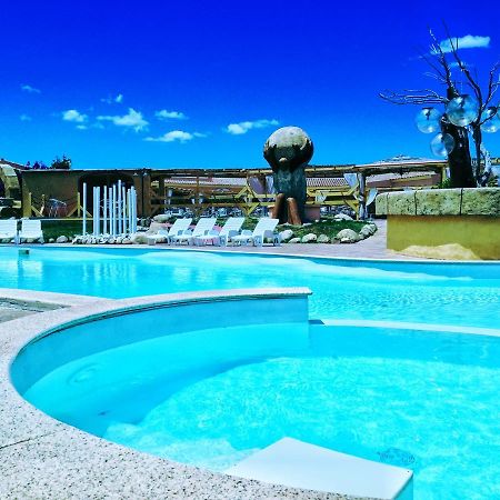 Hotel Minnia Budoni Zewnętrze zdjęcie