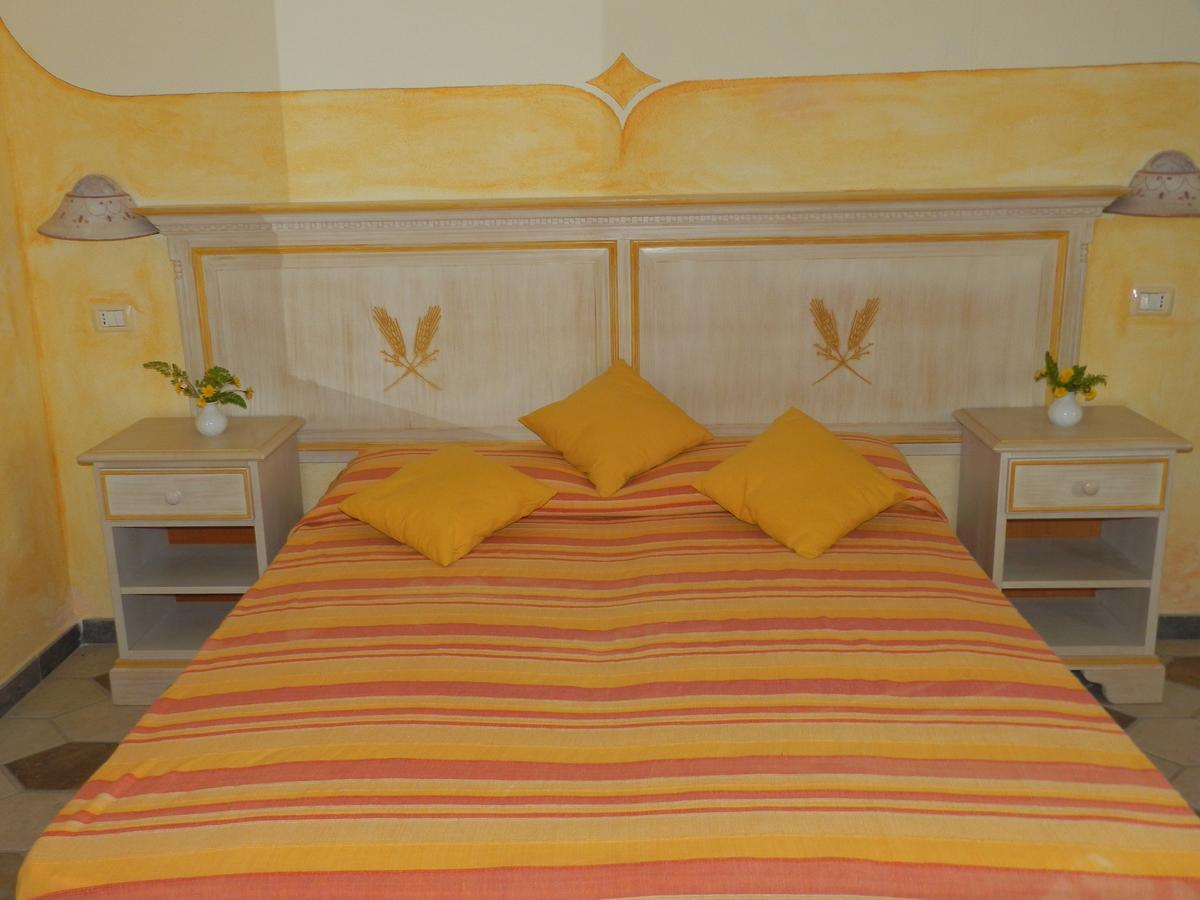 Hotel Minnia Budoni Zewnętrze zdjęcie